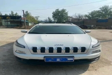 Jeep 自由光