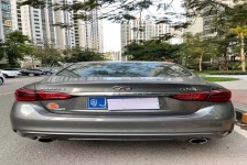英菲尼迪Q50