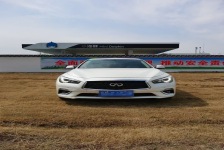 英菲尼迪Q50