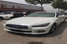 英菲尼迪Q50