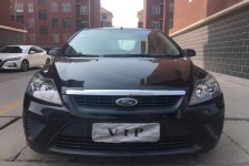 福特 福克斯三厢