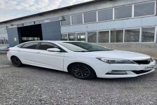 长安轿车 悦翔V7