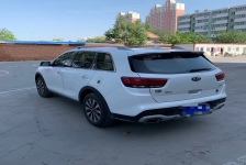 起亚 KX7