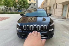 Jeep 自由光