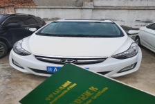 现代 朗动