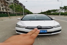 雪铁龙 世嘉三厢