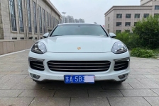 保时捷 卡宴