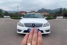 奔驰C级