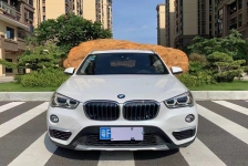 宝马X1