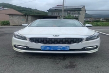 起亚 K4