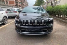 Jeep 自由光