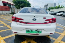比亚迪 秦