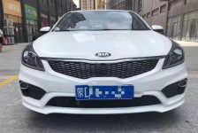 起亚K2三厢