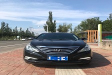现代 索纳塔八