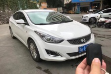现代 朗动