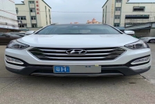 现代 全新胜达