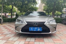 雷克萨斯ES