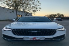 众泰T700