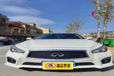 英菲尼迪Q50