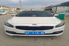 起亚 K4