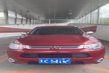 三菱 欧蓝德
