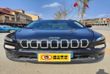 Jeep 自由光