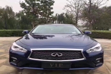 英菲尼迪Q50