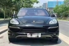 保时捷 卡宴