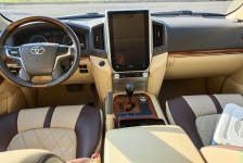 丰田 兰德酷路泽