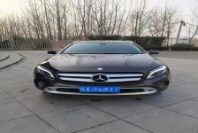 奔驰GLA级