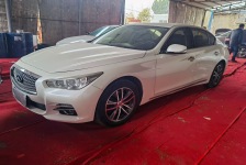 英菲尼迪Q50