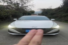 现代 伊兰特