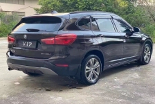 宝马X1