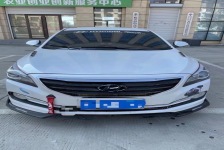 现代 瑞纳两厢
