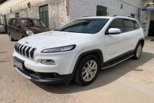 Jeep 自由光