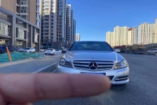奔驰C级