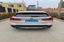 宝马X1