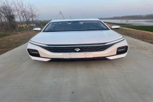 宝骏 RS-5