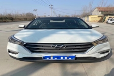 现代 IX25