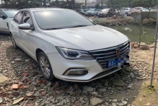 荣威i5