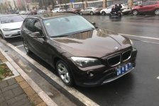 宝马X1