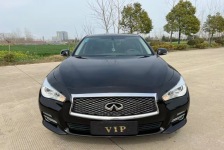 英菲尼迪Q50