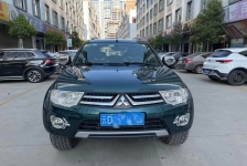 三菱 帕杰罗