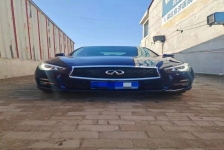 英菲尼迪Q50