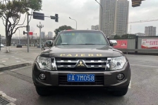 三菱 帕杰罗
