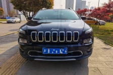 Jeep 自由光
