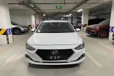 现代 悦动