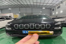 Jeep 自由光