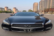 英菲尼迪Q70L