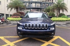 Jeep 自由光